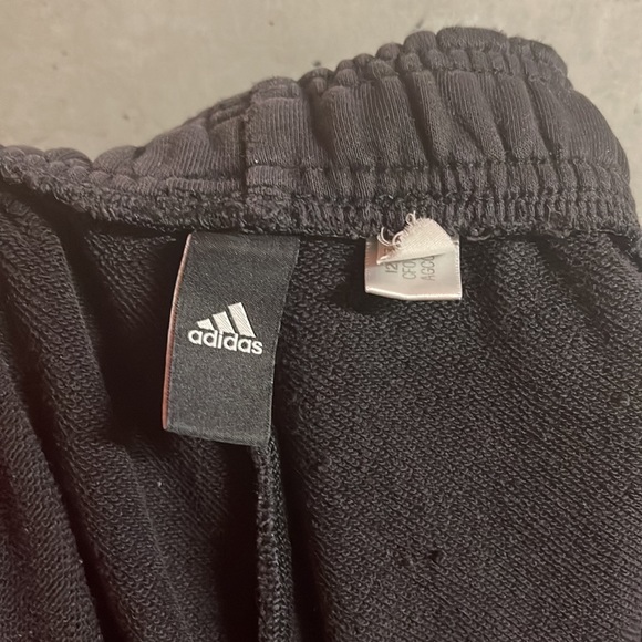Adidas Sweatpant 16’ - Picture 3 of 4